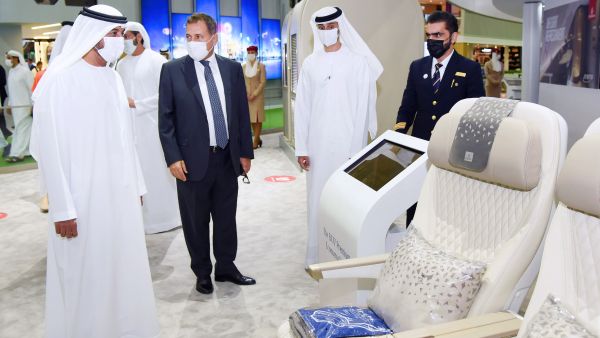 خلال الحدث سمو الشيخ أحمد بن سعيد آل مكتوم يزور جناح طيران الإمارات في معرض سوق السفر العربي