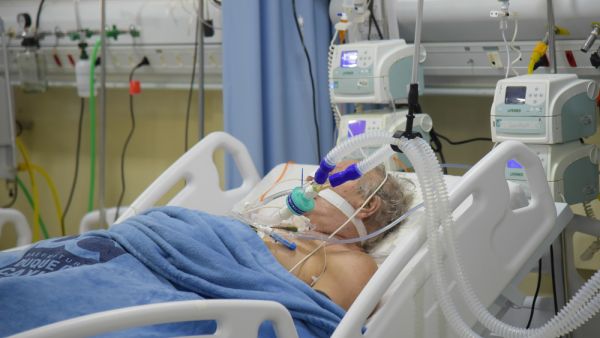 Blood oxygenation helps patients with severe COVID-19