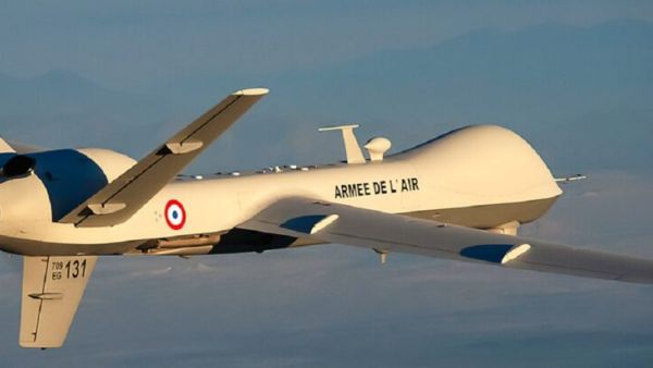 فرنسا تزوّد “إيريني” بطائرة استطلاع متطورة