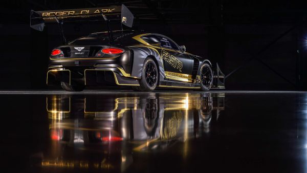 Bentley Continental GT3 Pikes Peak Bentley تكشف عن سيارة السباق لتحدّي ’بايكس بيك‘ للعام 2021