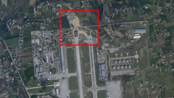 قاعدة حميميم الجوية