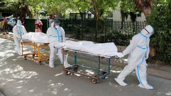 الصليب الأحمر: وضع كورونا في إندونيسيا يقترب من "الكارثة"