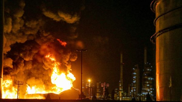 No report of casualties in the mass blaze at  Iranian steel plant.
