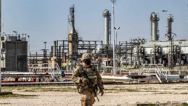 Iran-backed militias attack US-controlled oil field in Syria's Deir-ez-Zor province