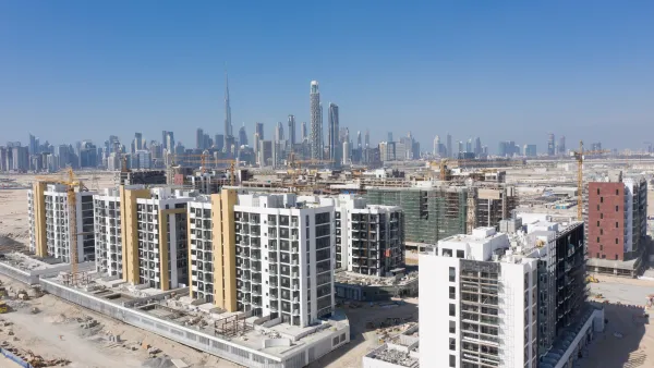 Azizi Developments Signs Up With Solitude Trading For Riviera  