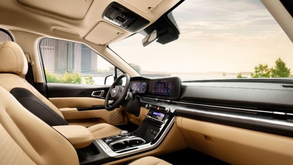 Fourth Generation of Carnival - Interior Two Decades Of The Carnival Kia Celebrates Over 20 Years Of Its Flagship Minivan With A New Modern Look
