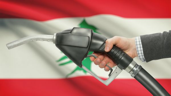 لبنان تشهد تفاقم في أزمة الوقود والمحطات نحو الإغلاق