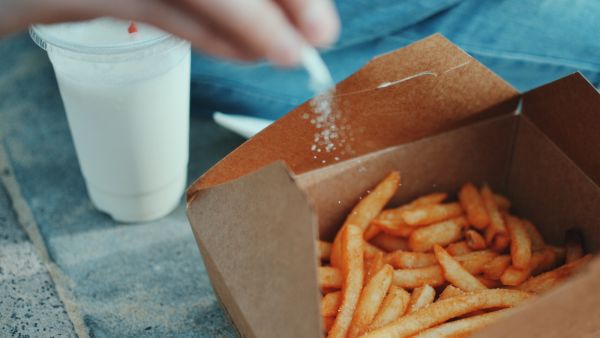 طبيب البوابة: قلل من تناول الملح لتعزيز مناعتك