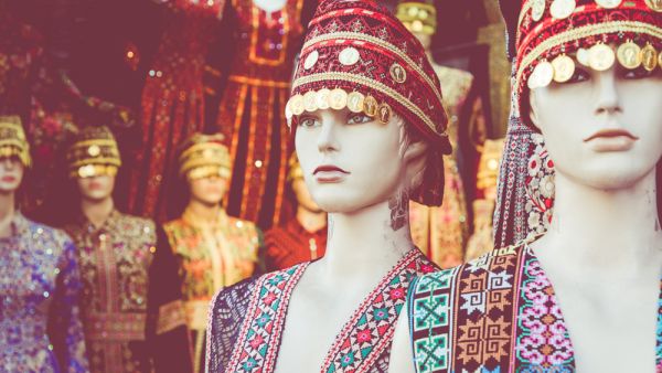 bedouin dresses in Jordan
