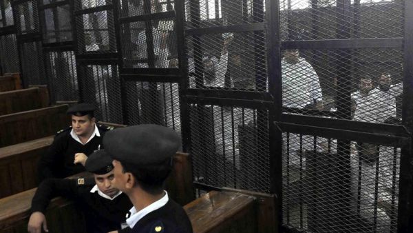 قضت محكمة جنايات دمنهور بالبحيرة بإعدام 16 متهما بينهم 10 حضوريا 