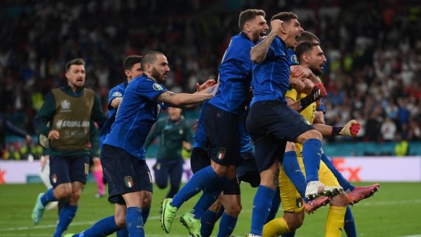 إيطاليا تظفر بلقب يورو 2020 رغم الصعوبات