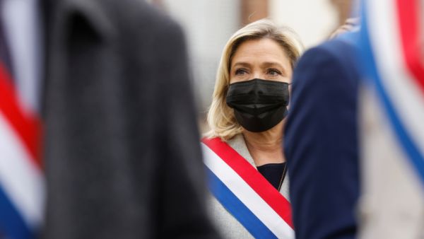  إيمانويل ماكرون قد انتخب في السابع من مايو/ أيار عام 2017 