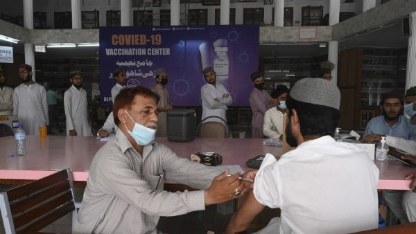 Delta variant strikes Pakistan as officials fear a new COVID wave