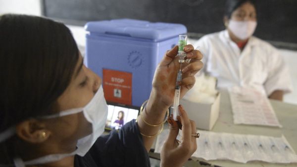 Canada and Thailand are urged not to mix up more than one covid-19 vaccine shots.