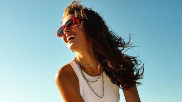 Are You Jealous Kerem?! Hande Erçel STUNS in Black Bikini With Sister Gamze Erçel (Pictures)