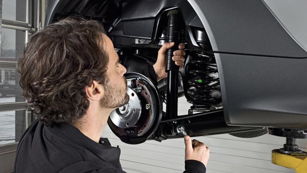 Mercedes-Benz Oman - Shock Absorbers Offer Making Sure Every Ride Is As Smooth As The First, Mercedes-benz Oman Offers Complimentary Health Check With 55% Off Shock Absorbers And Engine Suspension Mount Changes