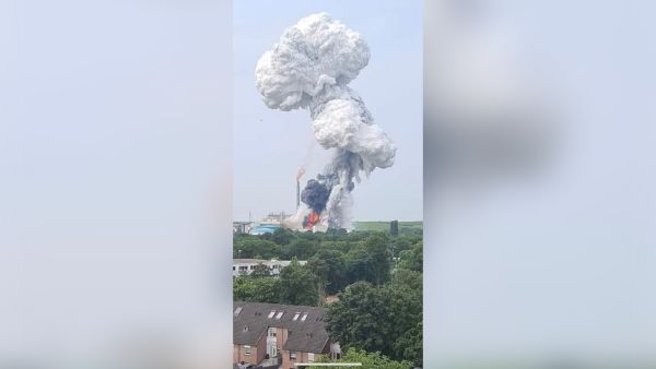 huge cloud of smoke seen in Germany after chemical plant blast