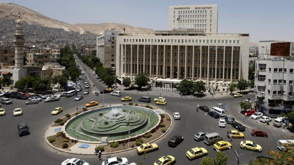 مساران داخلي وخارجي للحل في سوريا