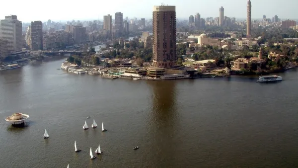 مصر... اقتلاع "الإخوان"