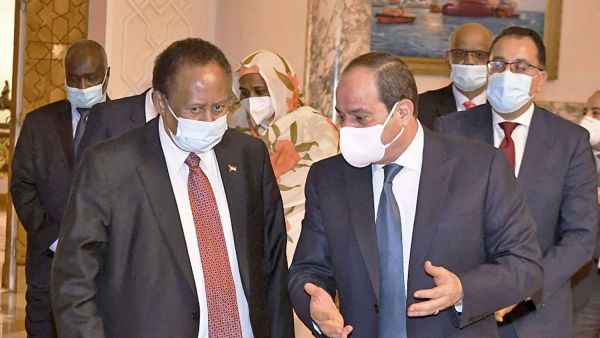 السودان يتحلل من ارتباطه بمصر تدريجيا