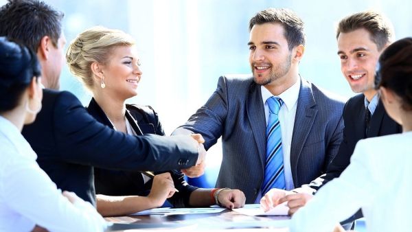 هذه كلمات عامة اكثر من اللازم، ونادرا ما تكون صحيحة ولذلك يتم تجاهلها، ولذلك حاولي أن تكوني دقيقة في كلامك