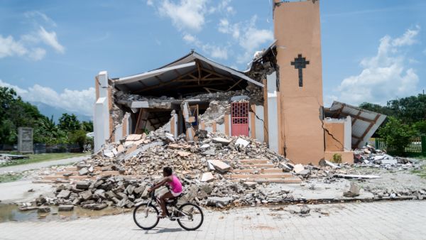 Death toll in Haiti from powerful earthquake up to 2,189.