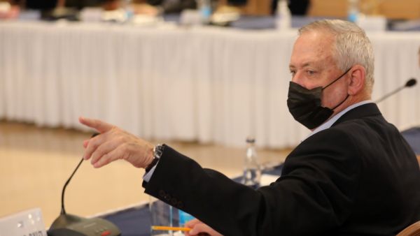 Mahmoud Abbas met Gantz