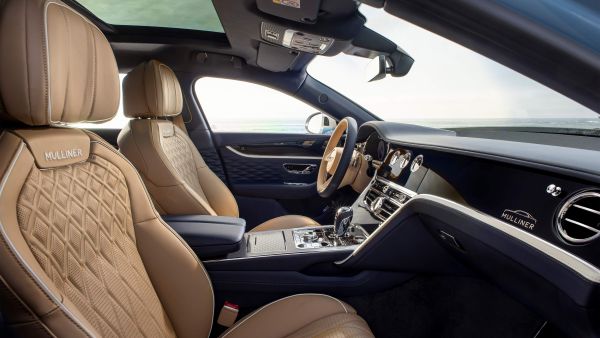 Flying Spur Mulliner's front cabin. Flying Spur Mulliner The Pinnacle Four-door Grand Tourer