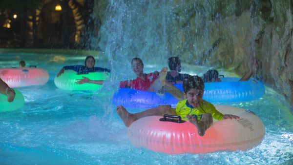 Things To Do At Yas Waterworld This Weekend