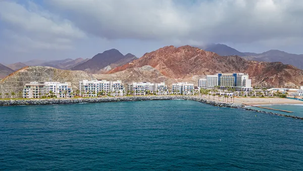 إيجل هيلز تبدأ بتسليم مشروع العنوان رزيدنسز الفجيرة