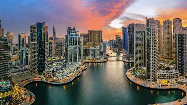 Since it safely reopened to international tourists last year, Dubai remains one of the most popular stopover and holiday destinations. Earn a Mile-A-Minute in Dubai with Emirates Skywards