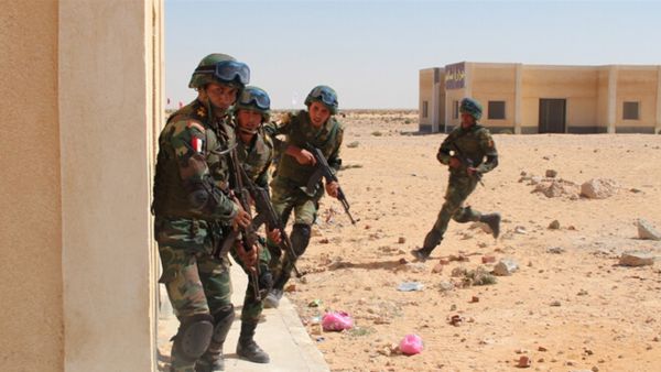 عناصر من الجيش المصري