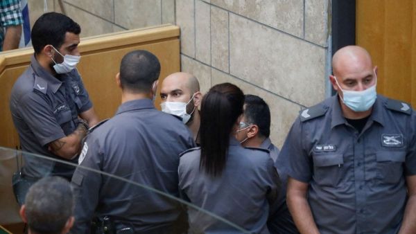 اعتداء بالضرب على الاسيرين