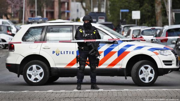 وقالت الشرطة انها اعتقلت المنفذ