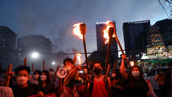 internet freedom plunge in Myanmar following coup