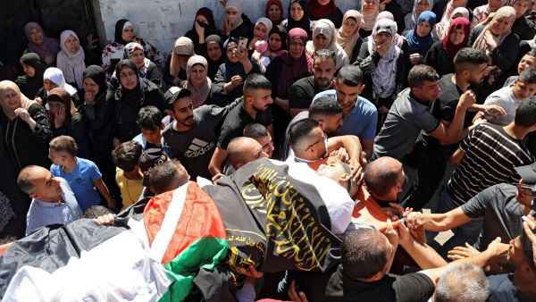 Israeli forces have shot dead at least five Palestinians in West Bank