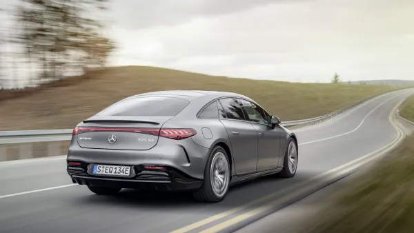 قيادة أمتع دون انبعاثات - سيارة EQS 53 4MATIC+ من مرسيدس-AMG الجديدة‎‎