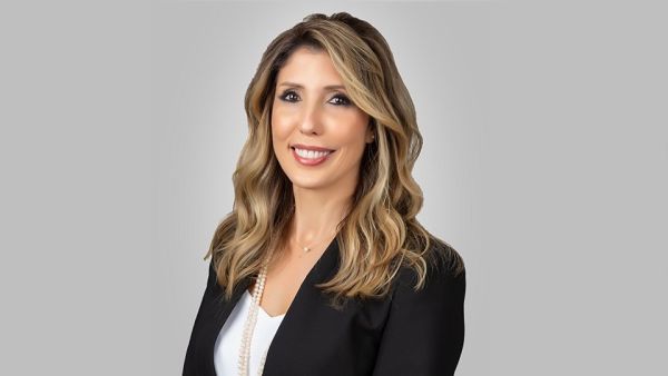أمل جاردنر، المدير العام لمنطقة الشرق الأوسط وأفريقيا لدى شركة "إنفور" إنفور تستعرض مجموعتها الواسعة من حلول الحوسبة السحابية خلال مشاركتها في فعاليات جيتكس 2021