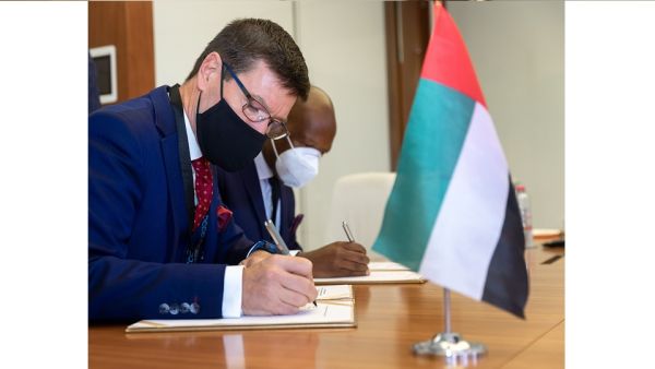 خلال الحدث بورصة دبي للذهب والسلع توقع مذكرة تفاهم استراتيجية مع بورصة "فكتوريا فولز" لتعزيز تداول السلع عبر أفريقيا