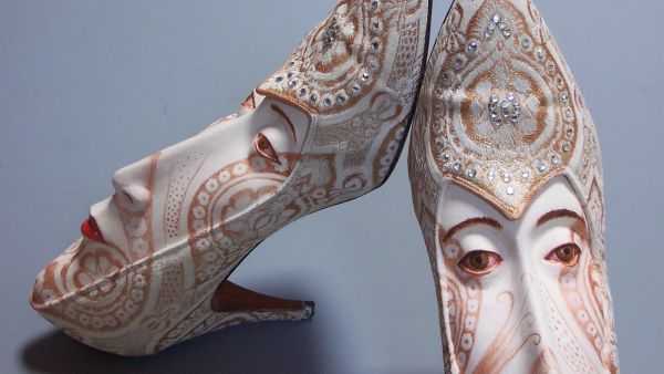 Gwen Murphy turns old shoes into sculptures