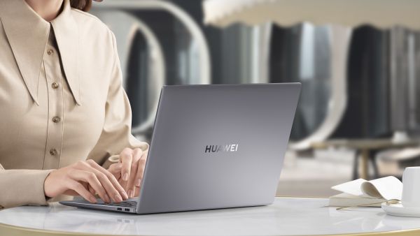 حاسوب HUAWEI MateBook اختيار الشهر: أفضل أجهزة الحواسيب المحمولة مقاس 14 بوصة لعام 2021 التي يمكنك الحصول عليها اليوم في المملكة العربية السعودية ولماذا يجب عليك اختيار حاسوب HUAWEI MateBook 14 المحمول
