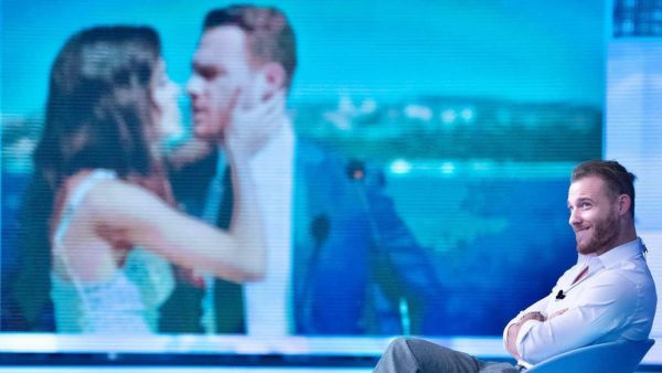 Kerem Bürsin Reveals How He Fell in Love With Hande Erçel in Verissimo