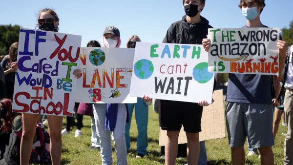 For journalists, the challenge of telling that story with facts and fairness is paramount to the global effort required to transition our economies from fossil fuels to renewable energy. 