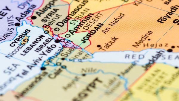 Jordan to reopen border crossing with Syria