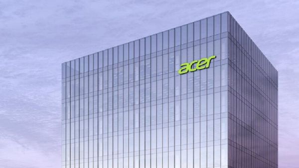تتميز حواسيب Acer Chromebook Spin 514 (CP514-2H) و Acer Chromebook Enterprise Spin 514 بتصميم بدون مروحة وقابلية للتحول ومتانة مع أداء متقدم بفضل الجيل الحادي عشر من معالجات Intel® Core™ آيسر تطلق مجموعة جديدة من حواسيب Chromebook بشاشة كبيرة للعمل والدراسة والترفيه