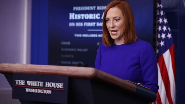 المتحدثة الصحفية باسم البيت الأبيض جين بساكي