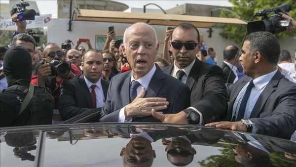 قيس سعيّد… وبورقيبة وبن علي!