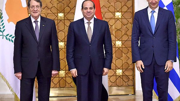 (From L) Anastasiades, al-Sisi, Mitsotakis 