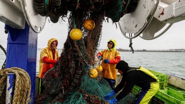 France detains British fishing boat