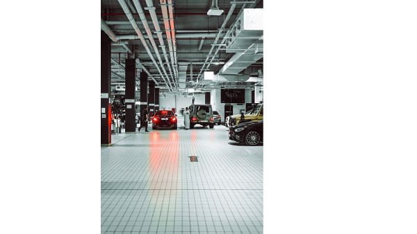 Mercedes Service Centre. Emirates Motor Company Launches Exceptional End-of-Year Offers for Its Customers in Abu Dhabi